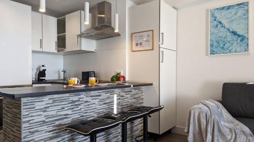 TROPIC MAR sea view apartments