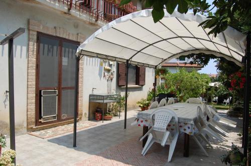 Το κτήριο όπου στεγάζεται  το bed & breakfast