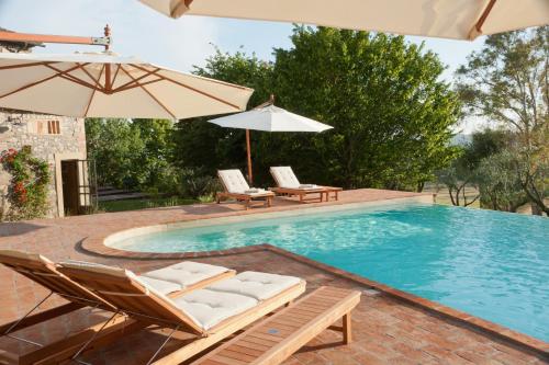 Piscina en o cerca de Villa Fonteintanata