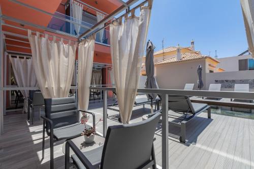 Charming Residence & Guest House Dom Manuel I Adults onlyにあるバルコニーまたはテラス