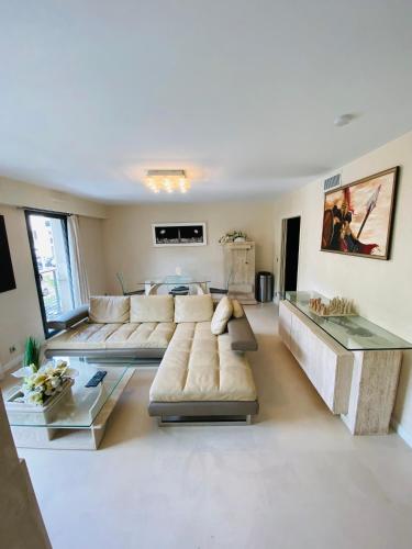 TV o dispositivi per l'intrattenimento presso Residence Carlton Riviera
