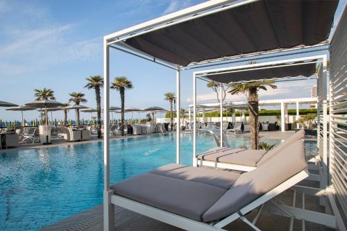 Bazén v ubytování Hotel Sayonara nebo v jeho okolí