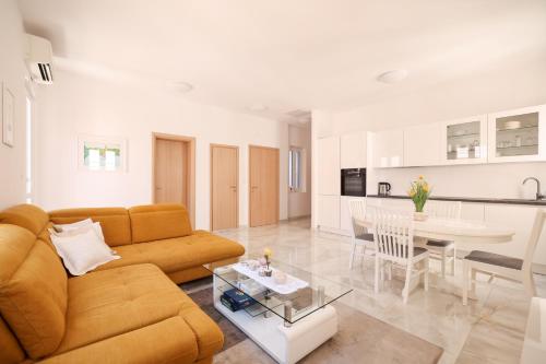 Kuchyňa alebo kuchynka v ubytovaní M&D Old Town Zadar Luxury Apartment