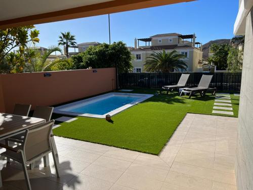 VILLA EXIRE