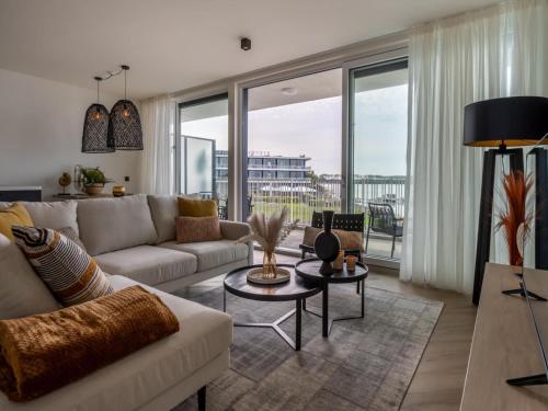 Spacious waterfront apartment – Photos 2