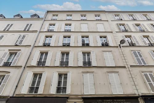 Residence Tour Eiffel by Studio prestige