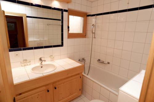 Phòng tắm tại Verbier: Chalet avec vue magnifique