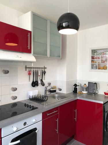 Dapur atau dapur kecil di Appartement d’architecte