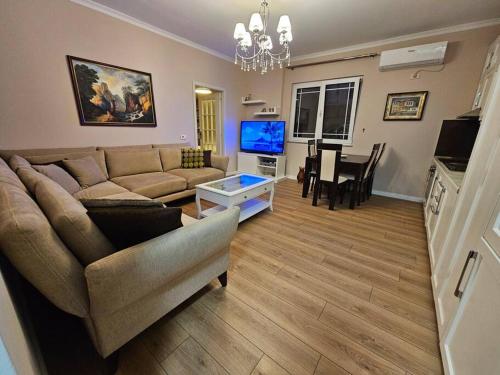 Central Apartment with balcony 2