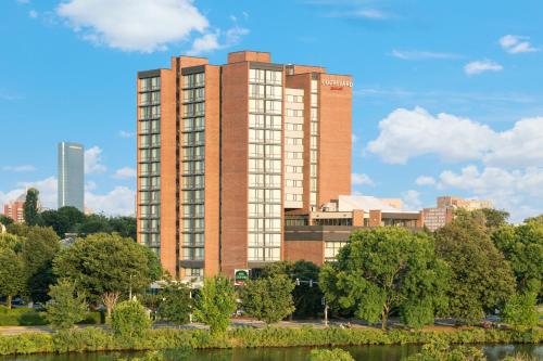 Courtyard by Marriott Boston Cambridge Image