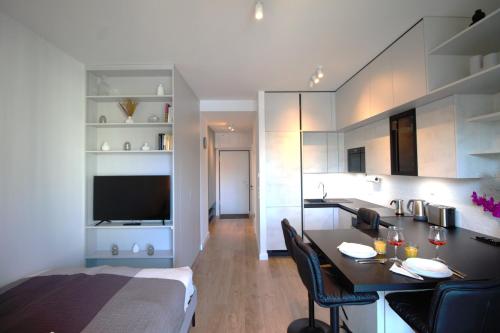 Kuchyň nebo kuchyňský kout v ubytování Buda Bay Apartments