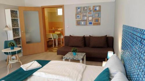 Studio Inn Bucharest, National Arena, Monza Hospital, Late check-out depends on availability