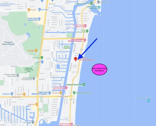 Gambar di galeri bagi Waves Beach Town Studio Apartment di Pompano Beach