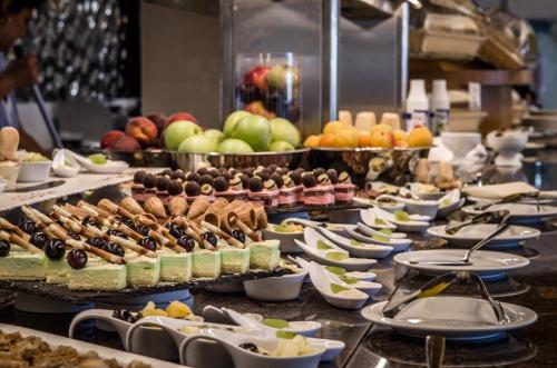 Mad på resortet eller i nærheden