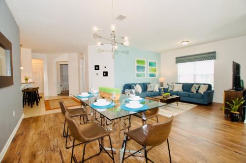 Vista Cay at Epic Universe - Luxury 4 bedroom condo photo 14