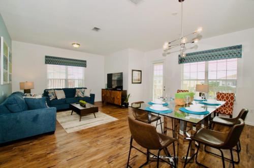 Vista Cay at Epic Universe - Luxury 4 bedroom condo photo 15