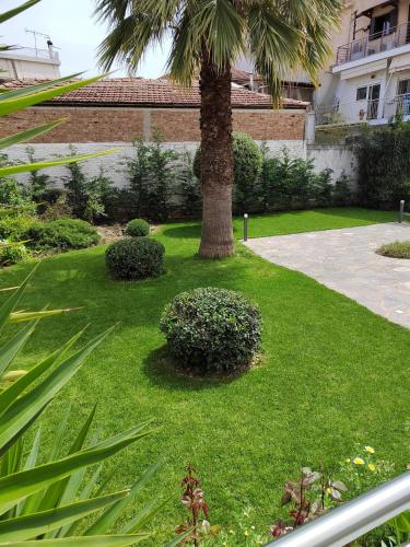 Cosy house with garden