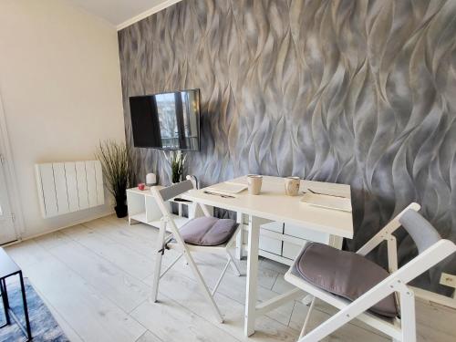 T2 Rénové avec Parking, près Port de Plaisance et Plage - Les Sables-d'Olonne - FR-1-92-929