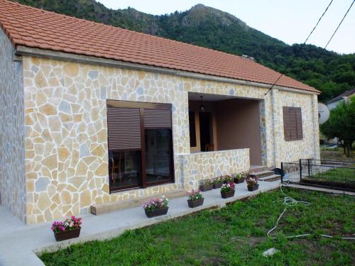 Gallery image of Holiday Home Ivana in Virpazar