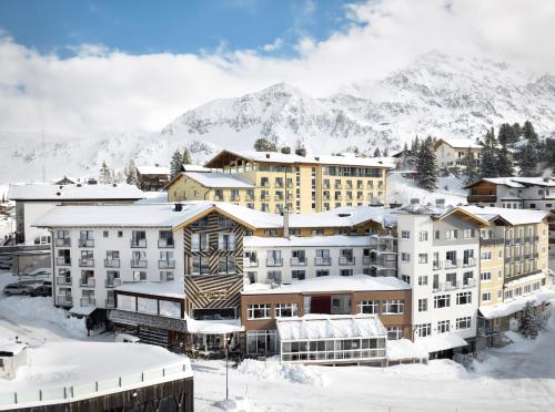 冬のOBERTAUERN PLACES HOTEL by Valamarの様子