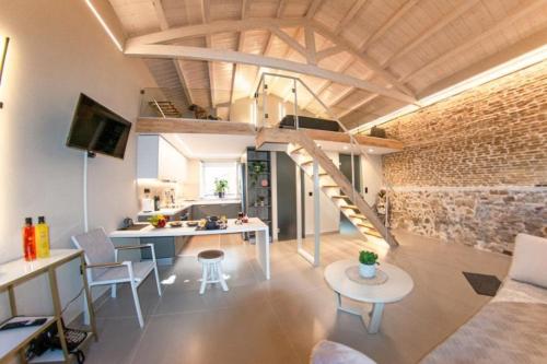 Lola's Sweet Home · Corfu Town