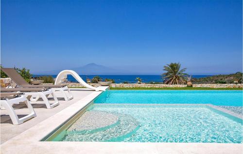 Amazing Apartment In Brucoli With Outdoor Swimming Pool, Wifi And Swimming Pool