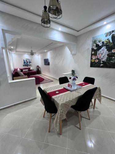 Posezení v ubytování Kenitra Unique Design Appartment