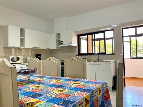 Cuisine ou kitchenette dans l'établissement BLife Aerya private rooms - Airport stay