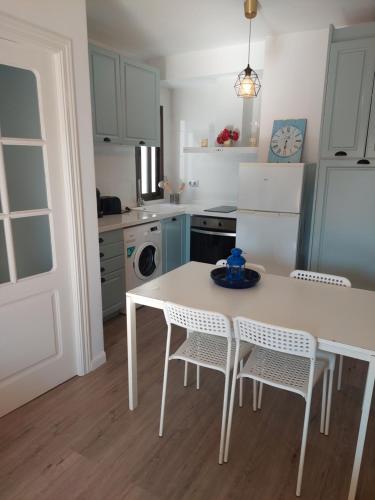 Billede fra billedgalleriet på Chic Home Tropical beach Motril with garage i Motril