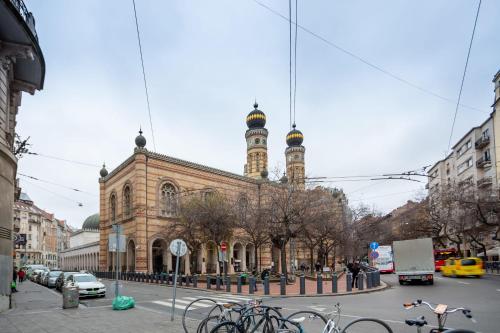 Extra Central New & Stylish Studio 1074 Budapest, Dohány utca 1a kép - 3