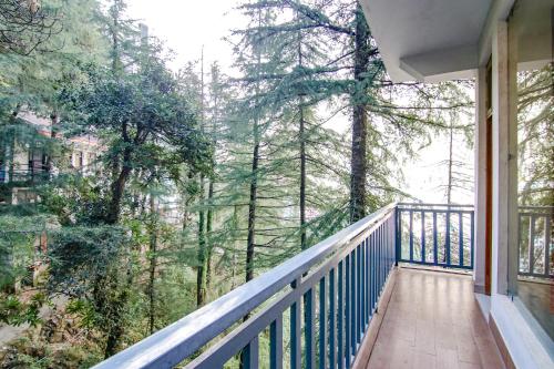 Balkoni atau teres di White Water Inn Mcleodganj