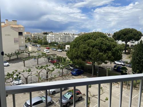 BEAU STUDIO 4 PERSONNES AVEC LOGGIA ET PARKING PRIVATIF