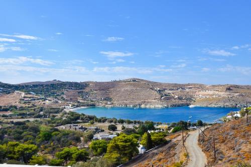 Otzia Bay House, 7 minutes walking distance from the beach