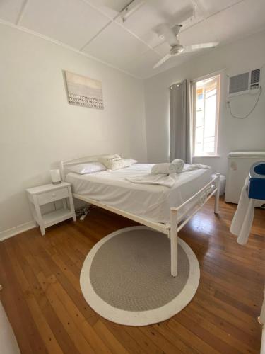 Postel nebo postele na pokoji v ubytování Civic Guest House