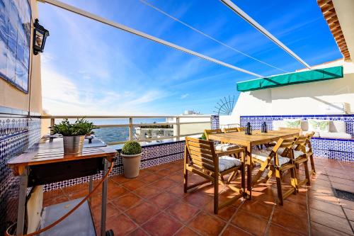 Imperator Sea Views Apartments