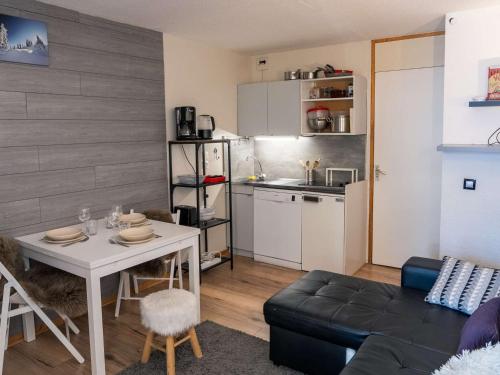 Appartement rénové Val Thorens - 5 pers, balcon, commerces au pied, local à ski