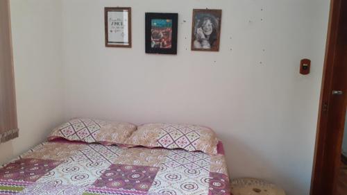 Katil atau katil-katil dalam bilik di Os fora de casa Hostel