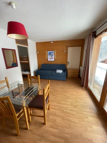 Posteľ alebo postele v izbe v ubytovaní Studio Orelle 3 Vallées - Spa & Piscine - Apt 004