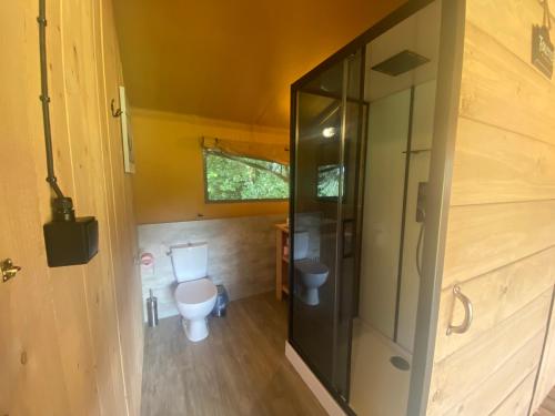 Kúpeľňa v ubytovaní Camping Moulin du Pommier