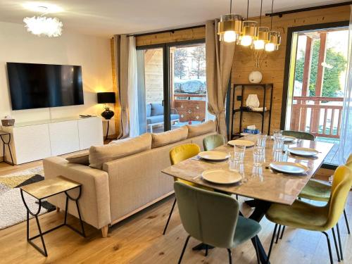 Les Gets - Moderne appartement, 1.5km du centre, 400m des pistes, terrasse, 2 chambres, WiFi, parking