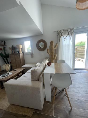 Appartement à Eyguieres – Photos 2