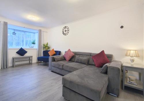 Regent House - Holiday Home With Free Parking - 5 Minutes Drive to Coop Live Arena, Etihad Stadium & Manchester City Centre photo 13