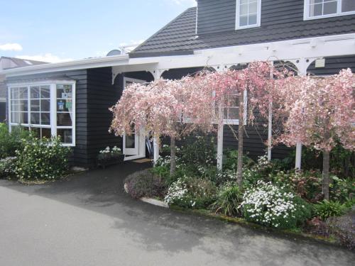 Cottage Mews Motel – Photos 3