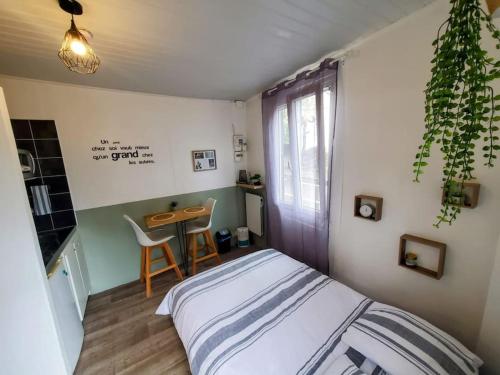 Photo de la galerie de l'établissement Petit studio sympa Wifi, à Besançon