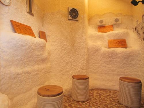 Amano Hashidate Hotel tesisinde bir banyo