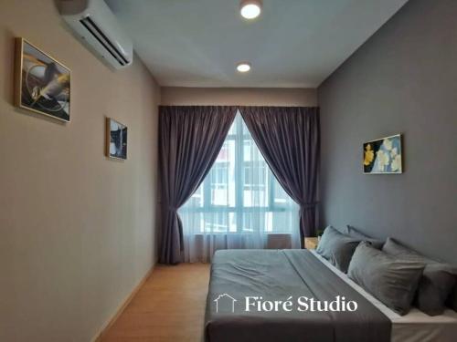 Ένα ή περισσότερα κρεβάτια σε δωμάτιο στο 2-5 Pax Studio @ Mahkota Valley Suite, Kuantan