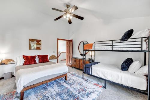 Ένα ή περισσότερα κρεβάτια σε δωμάτιο στο CR East River House