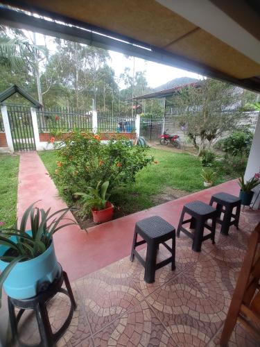 Κήπος έξω από το Hospedaje Pinky Lodge