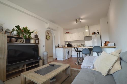 Comfortable and modern 3 rooms – Photos 2
