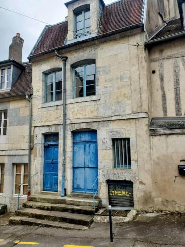 Photo de la galerie de l'établissement studio refait à neuf Wifi, à Besançon